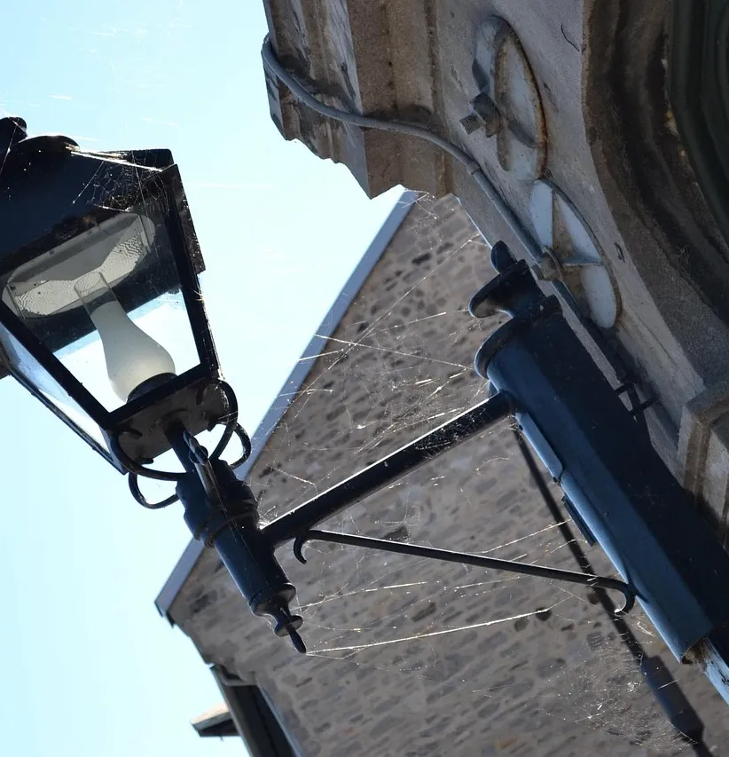 lampara wifi exterior hue